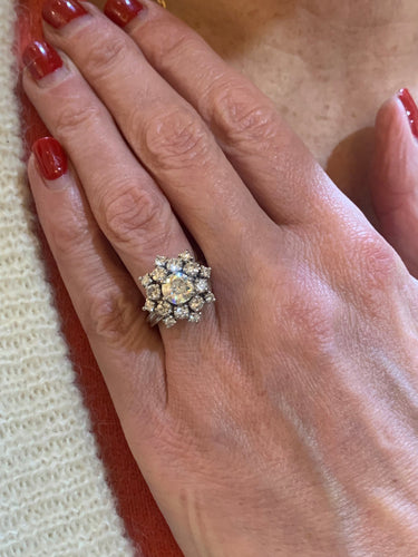 Bague 50 Marguerite - Bague en platine diamants 58 Facettes BD204