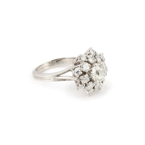 Bague 50 Marguerite - Bague en platine diamants 58 Facettes BD204