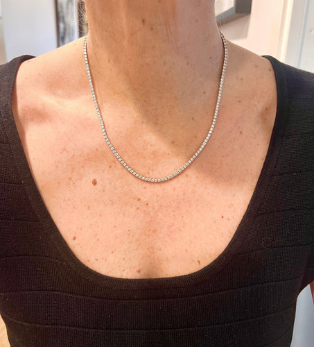Collier Collier rivière diamants en or gris 18 carats 58 Facettes C142