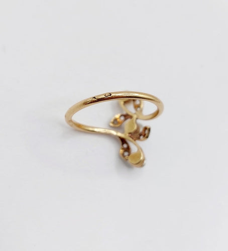 51 Bague fleur Art nouveau en or 18k, platine, perles et diamants 58 Facettes A07565