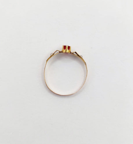 51 Bague toi et moi antique en or 18k, pierres rouges et perles 58 Facettes A07562