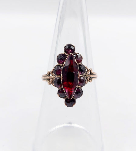 52 Bague marquise antique en or rose 18k et grenats 58 Facettes A07548