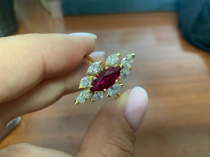 54 Bague marquise en or jaune 18K, rubis et diamant 58 Facettes BA 770
