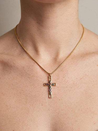 Collier croix vintage en or jaune 18 ct, rubis et saphirs 58 Facettes CV-098