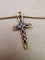 Collier croix vintage en or jaune 18 ct, rubis et saphirs 58 Facettes CV-098