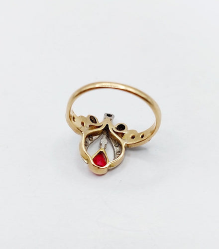 42 Bague duchesse antique en or rose 18k, pierre rouge et diamants 58 Facettes A07649