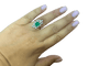 54 Art déco - Bague en or blanc, émeraude colombienne et diamants 58 Facettes BA 737