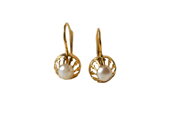 Dormeuses - Boucles d'oreilles ajourées en or jaune et perles