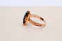 54 Bague camée en or rose 18 carats et perles 58 Facettes 3931