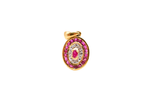 Pendentif ovale en or jaune et blanc avec rubis synthétique