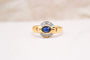 Bague 53 Bague saphir serti clos en or jaune et blanc 18 carats et diamants 58 Facettes 4089