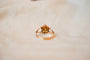 56 Art Nouveau - Bague en or jaune 18 carats, pierre verte et demi-perles 58 Facettes 3596