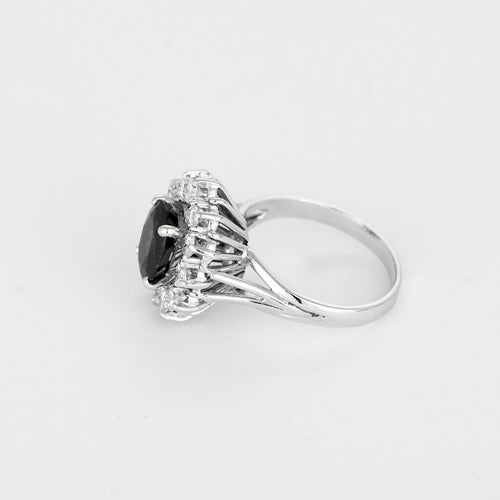 52 Bague marguerite vintage en or blanc, saphir et diamants 58 Facettes BGPanierSH