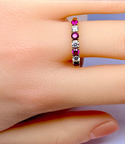 60 Demi-alliance en or jaune 18 carats, rubis et diamants 58 Facettes AB739