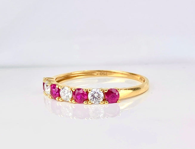 60 Demi-alliance en or jaune 18 carats, rubis et diamants 58 Facettes AB739