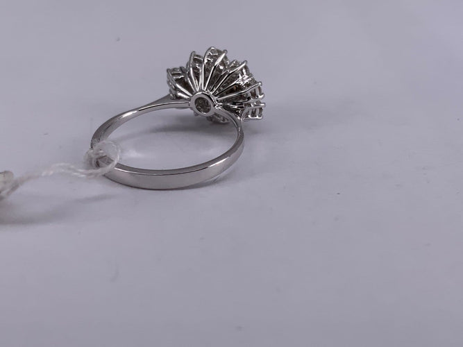 51 Bague en or blanc 18 carats et diamants bruns 58 Facettes BA 532