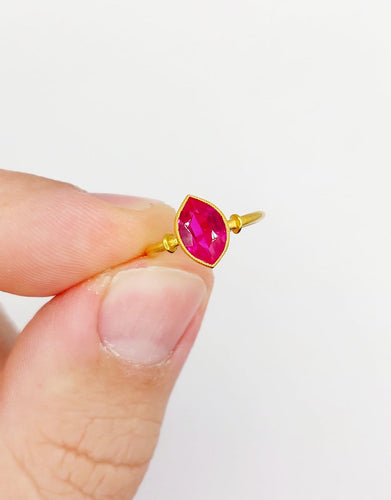43 Bague antique en or 18k et rubis synthétique 58 Facettes A07673