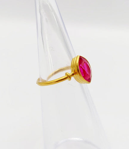 43 Bague antique en or 18k et rubis synthétique 58 Facettes A07673
