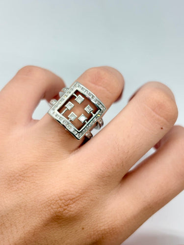 53 Bague en or blanc 18K et diamants 1,10 ct 58 Facettes 2176