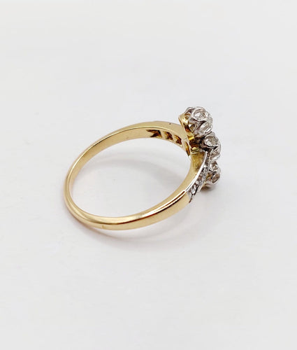 54 Bague marquise antique en or 18K, platine et diamants 58 Facettes A07637