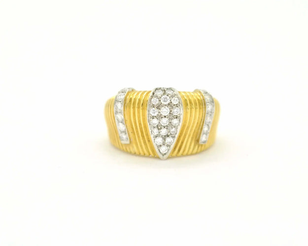 53 Bague en or jaune et diamants 0,50 ct 58 Facettes 9164