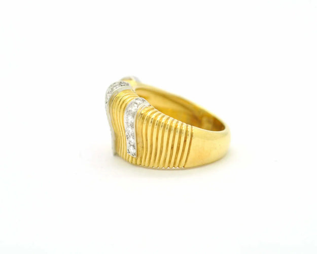 53 Bague en or jaune et diamants 0,50 ct 58 Facettes 9164