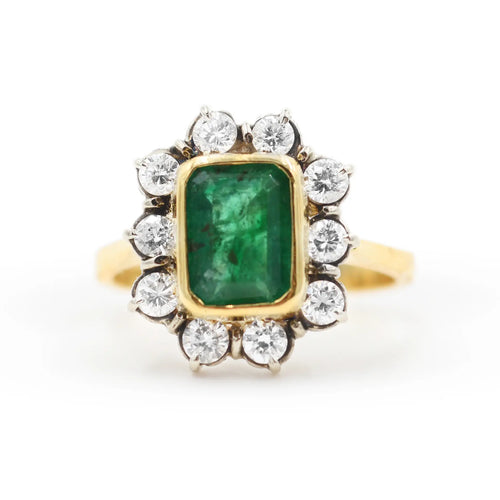 54 Bague en or jaune avec émeraude et diamants 58 Facettes 20073