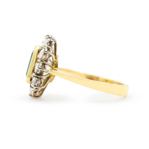 54 Bague en or jaune avec émeraude et diamants 58 Facettes 20073
