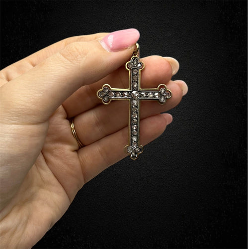 Pendentif Pendentif croix en diamants 58 Facettes