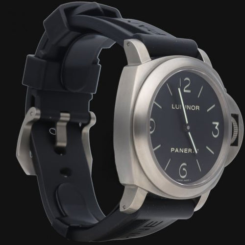 Panerai Luminor Base - Montre en titane 58 Facettes MT47827