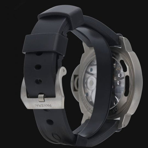 Panerai Luminor Base - Montre en titane 58 Facettes MT47827