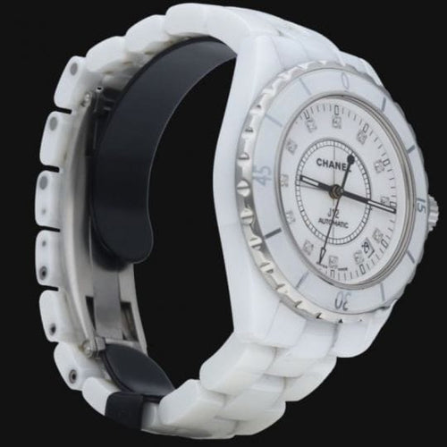 Chanel J12 - Montre 38 mm automatique en céramique et diamants 58 Facettes MT47876