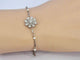 Gucci Flora - Bracelet en or blanc, diamants et perles 58 Facettes 3103