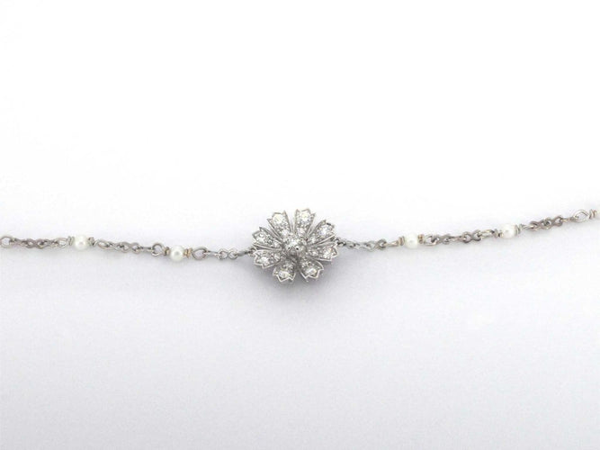 Gucci Flora - Bracelet en or blanc, diamants et perles 58 Facettes 3103