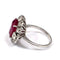 51 Bague en or blanc 18 ct avec rubis et diamants 58 Facettes 431/26 A 229/26