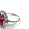 51 Bague en or blanc 18 ct avec rubis et diamants 58 Facettes 431/26 A 229/26