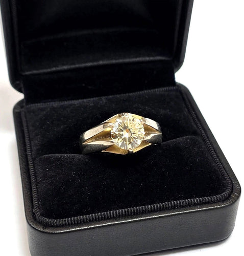 54 Bague en or blanc 18 ct et diamants 58 Facettes 997/26 M
