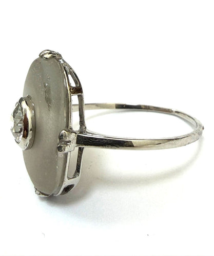 57 Art déco - Bague en platine avec diamant 58 Facettes 450/26 C
