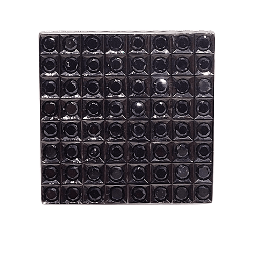55 Bague en or blanc 18k et diamants noirs 58 Facettes T428
