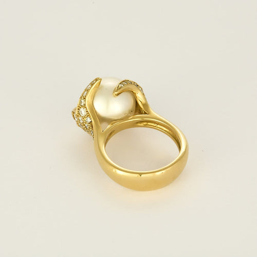 54.5 Bague en or jaune, diamants et perle de culture 58 Facettes EB9