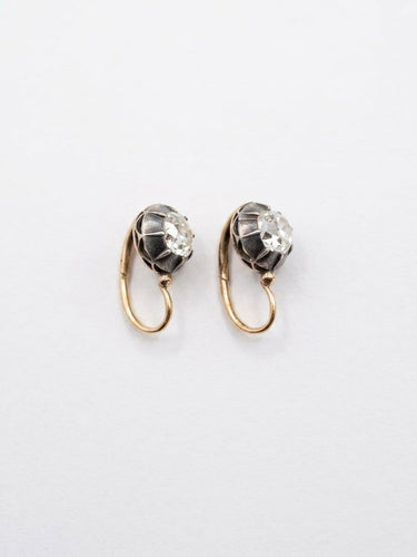 Boucles d'oreilles dormeuses en or 18K, argent et diamants 58 Facettes BO/260266
