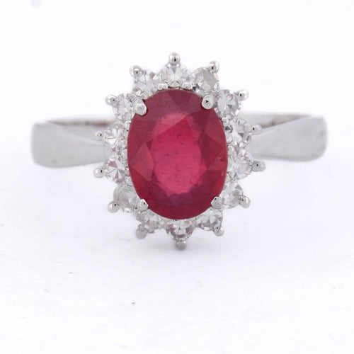 55 Bague en or blanc avec rubis ovale et diamants 58 Facettes AN539 (0069)