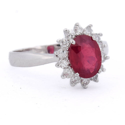 55 Bague en or blanc avec rubis ovale et diamants 58 Facettes AN539 (0069)
