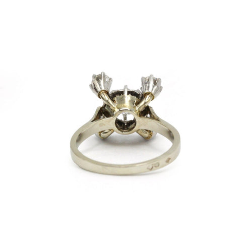 51.5 Bague en or blanc, platine et diamants 58 Facettes 260203R