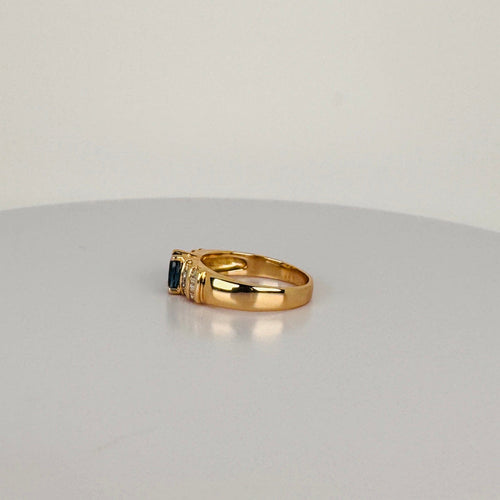 52 Bague vintage en or jaune 14K avec saphir et diamants 58 Facettes 2606046