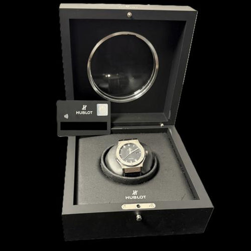 Montre Hublot Classic Fusion - Montre 42 mm en titane 58 Facettes MT47500