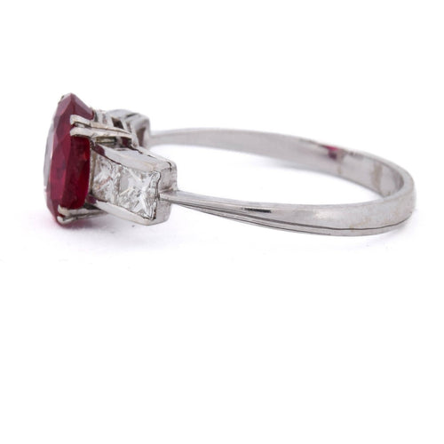 55 Bague vintage en or blanc, rubis et diamants 58 Facettes AN633 (0599)