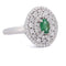 55 Bague en or blanc 18 kt avec émeraude et diamants 58 Facettes AN RL64 (0589)
