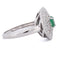 55 Bague en or blanc 18 kt avec émeraude et diamants 58 Facettes AN RL64 (0589)