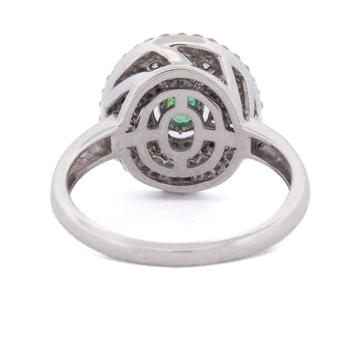 55 Bague en or blanc 18 kt avec émeraude et diamants 58 Facettes AN RL64 (0589)